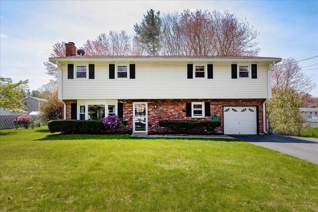 17 Juniper Rd, Salem, NH 03079
