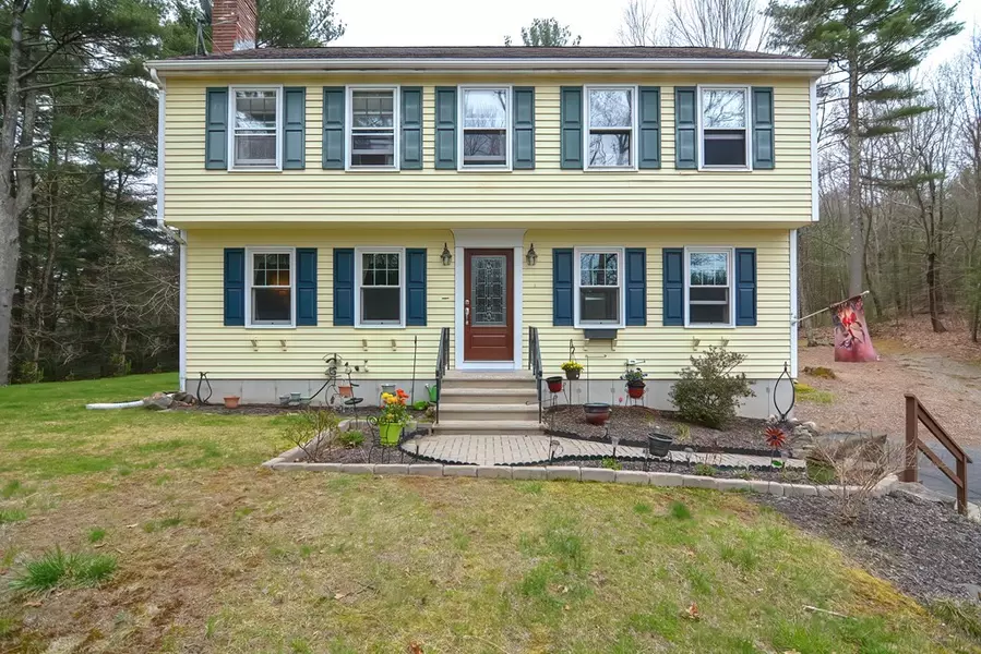 47 Deanna Drive, Uxbridge, MA 01569