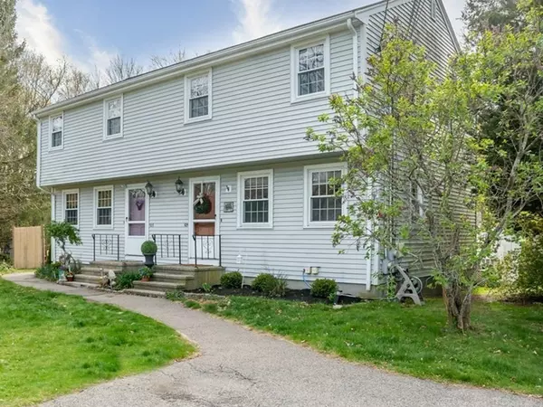 105 South Street #105, Medfield, MA 02052