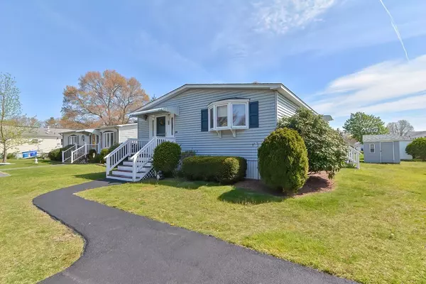 Taunton, MA 02780,50 Highland St #189