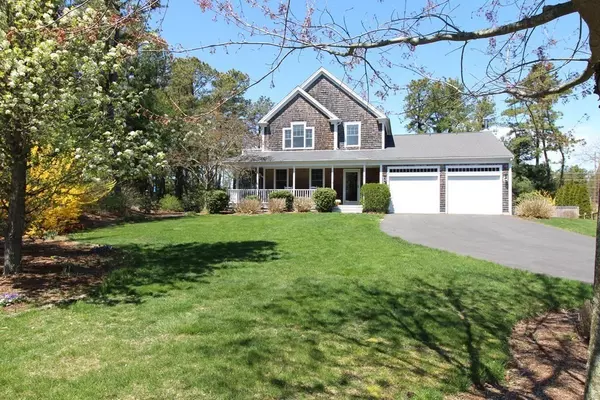 18 Red Pine Lane, Wareham, MA 02571