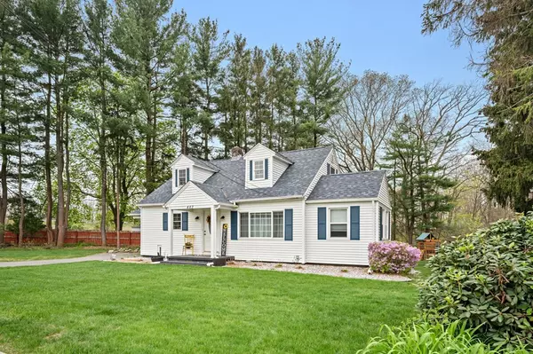 Ludlow, MA 01056,483 Chapin St