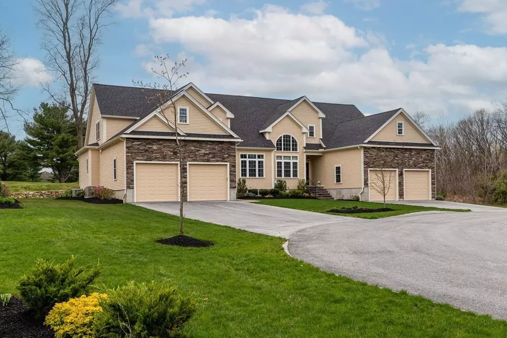 Sutton, MA 01590,87 Fairway View Dr #87