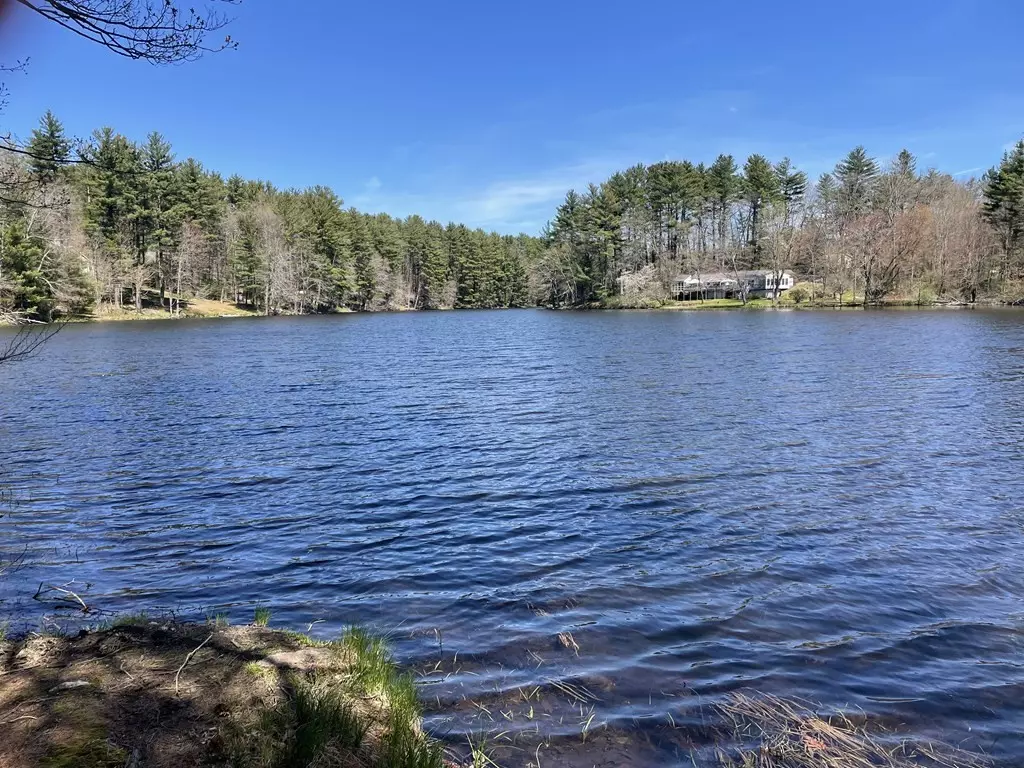 West Brookfield, MA 01585,173 Shoreline Dr