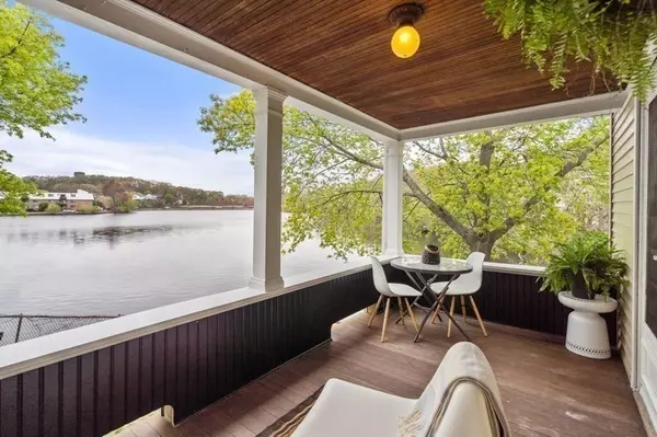 Lynn, MA 01902,42 Victory Rd