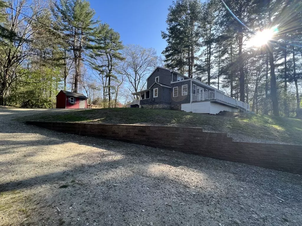 North Smithfield, RI 02896,31 Brookside Dr