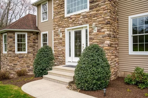 Southampton, MA 01073,21 Valley Road