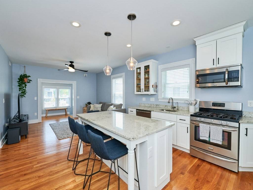 Newton, MA 02458,39 Rustic St #1