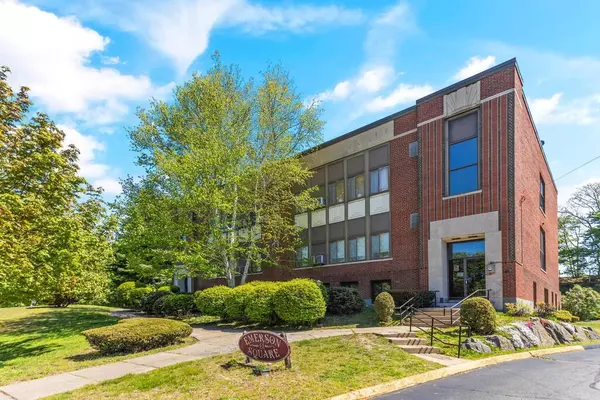61 Wright St #103, Stoneham, MA 02180