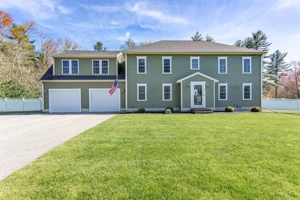 Raynham, MA 02767,225 Carriage Hill Dr