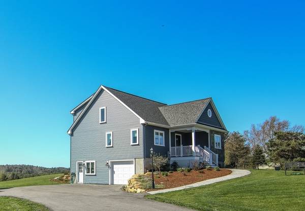 75 Happy Hollow Road, Oakham, MA 01068