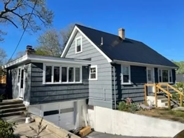 Wareham, MA 02571,14 Mayflower Ave