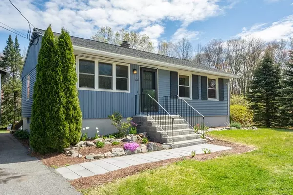 22 Robin Rd, Westborough, MA 01581