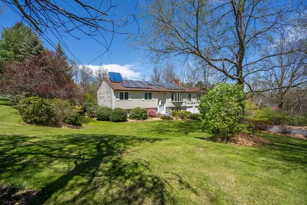 Sutton, MA 01590,47 Colonial Rd