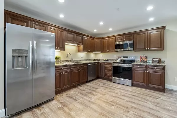 Agawam, MA 01001,1 Sabrina Way #C