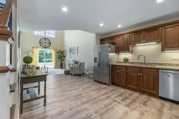 Agawam, MA 01001,1 Sabrina Way #E