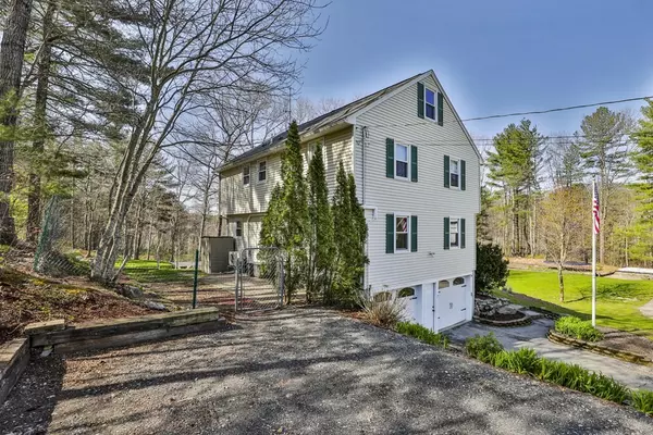 Pepperell, MA 01463,28 Cranberry St