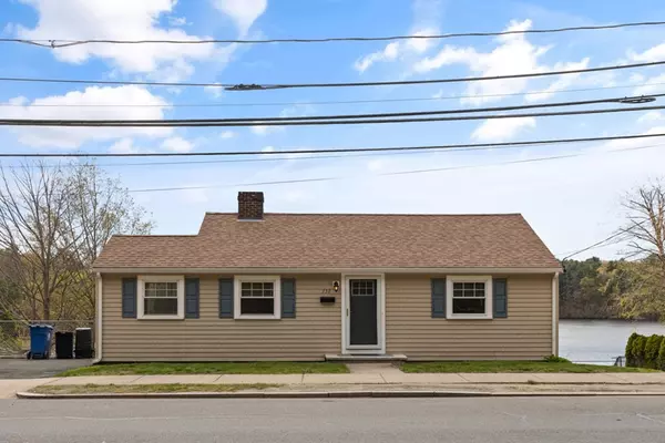 Wakefield, MA 01880,737 Main St