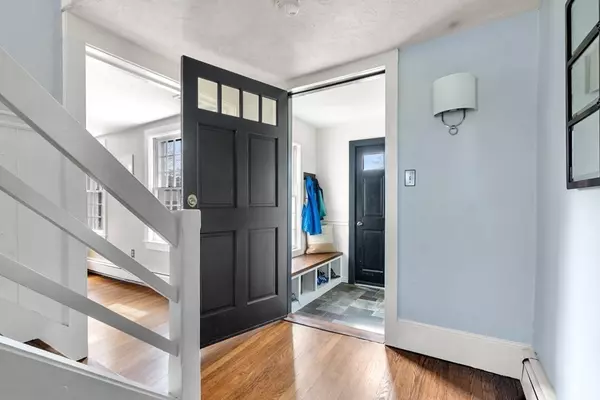 Southborough, MA 01772,9 Clifford Rd