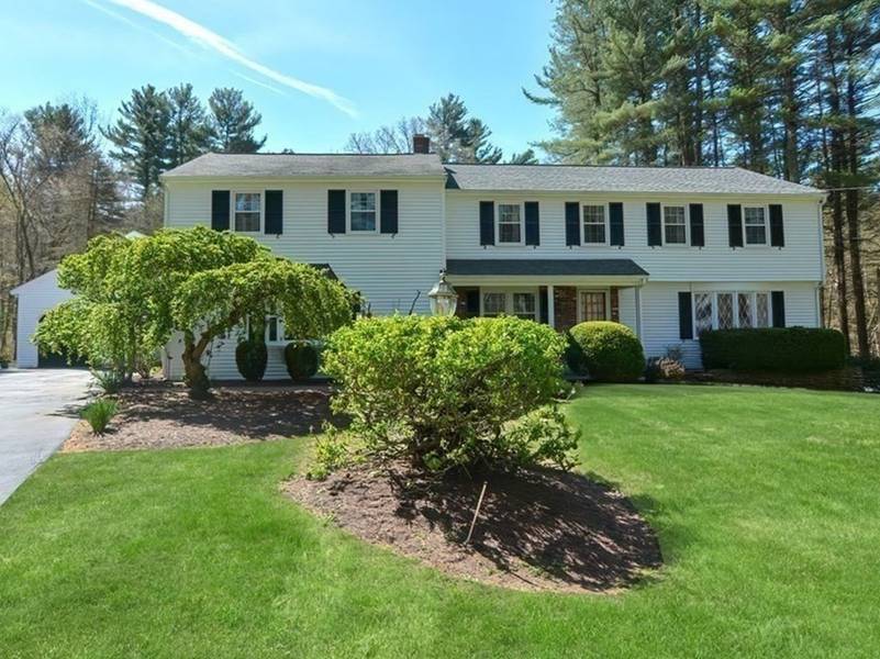 37 Walnut Street, Upton, MA 01568