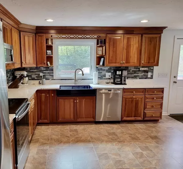 Southbridge, MA 01550,323 Dennison Lane