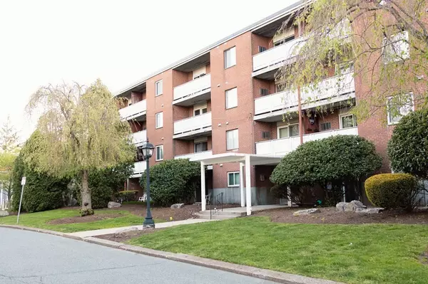179 Presidents Ln #1M, Quincy, MA 02169