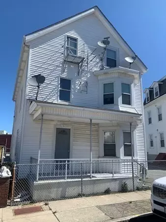 192 Baylies St, Fall River, MA 02720