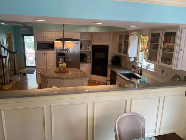 West Boylston, MA 01583,12 Holt St #12