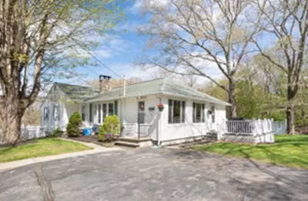 Webster, MA 01570,30 Houghton St