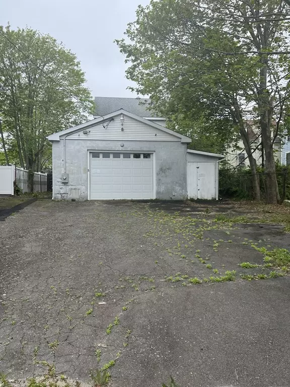 5 Crapo Street, New Bedford, MA 02740