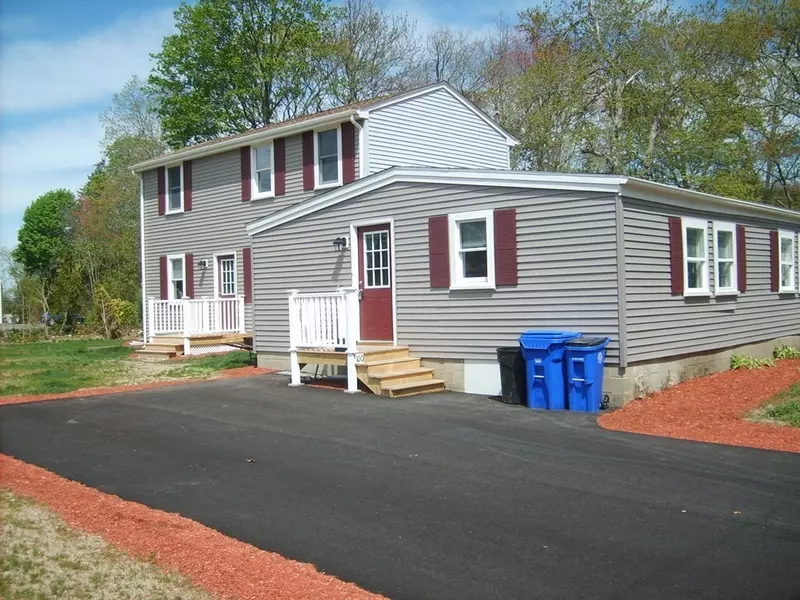 100 Belcher St, Holbrook, MA 02343