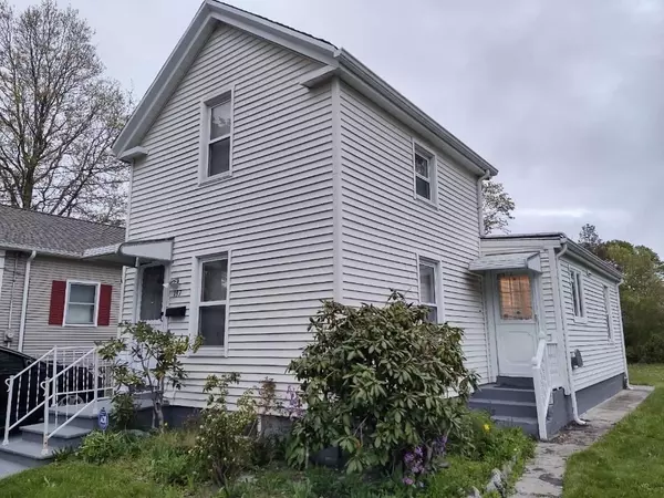 137 Laurel St, Fairhaven, MA 02719