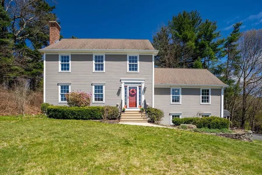 5 Fieldstone Drive, Palmer, MA 01069