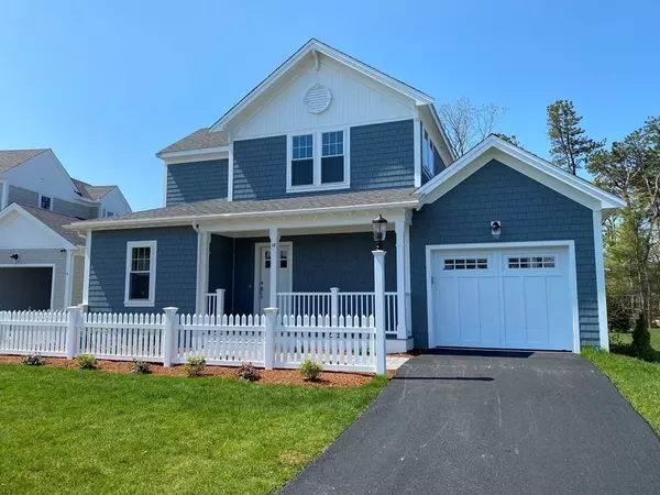 18 Cobblestone, Mashpee, MA 02649