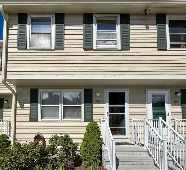 704 Ocean Meadows #704, Fairhaven, MA 02719