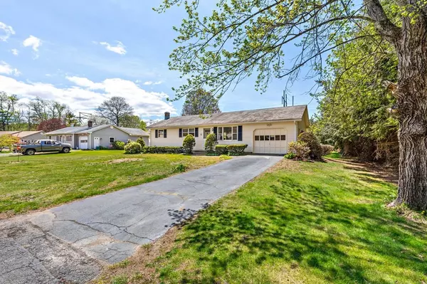 Greenfield, MA 01301,12 Plantation Circle