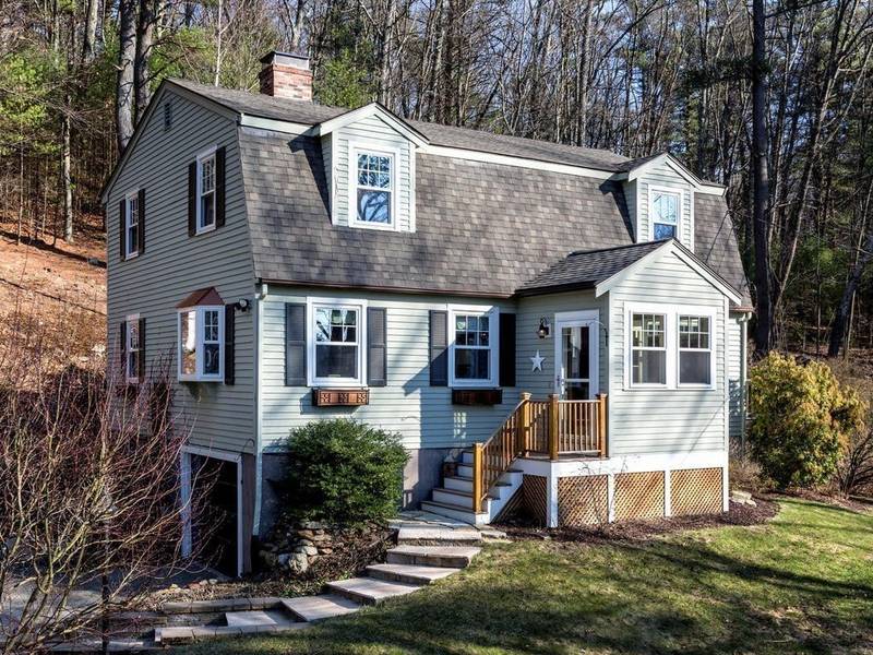 36 Spofford St, Georgetown, MA 01833