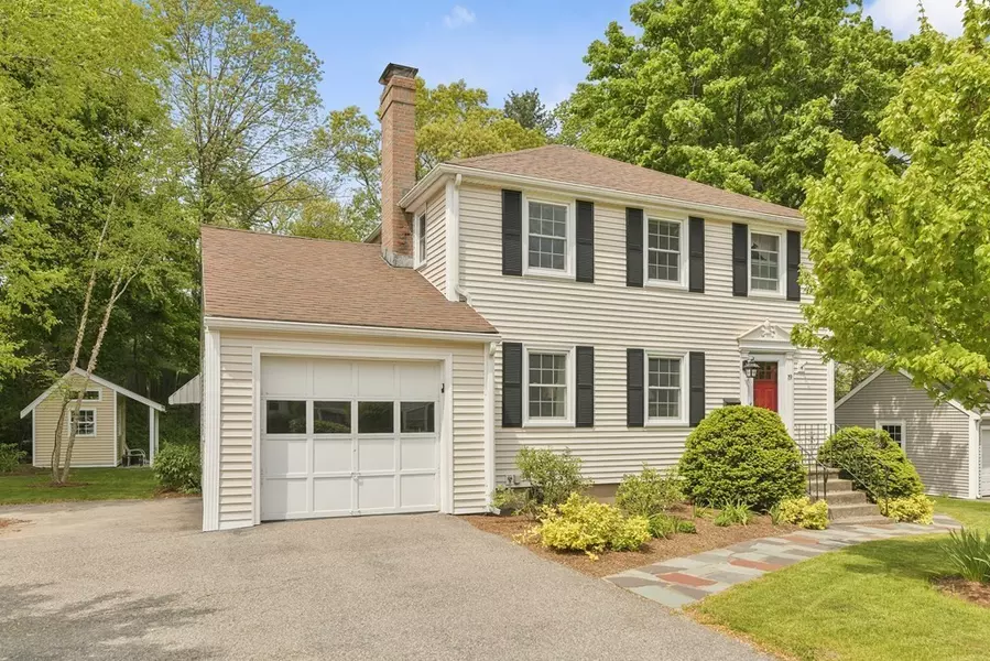 19 Kenney St, Needham, MA 02492