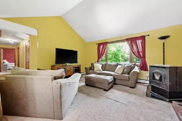 Millville, MA 01529,30 Granite Cir