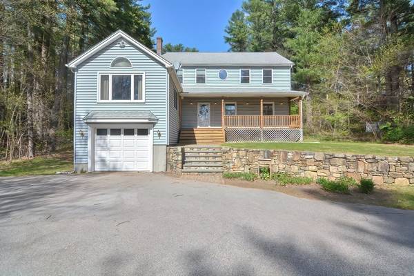 34 Mendon Street, Upton, MA 01568