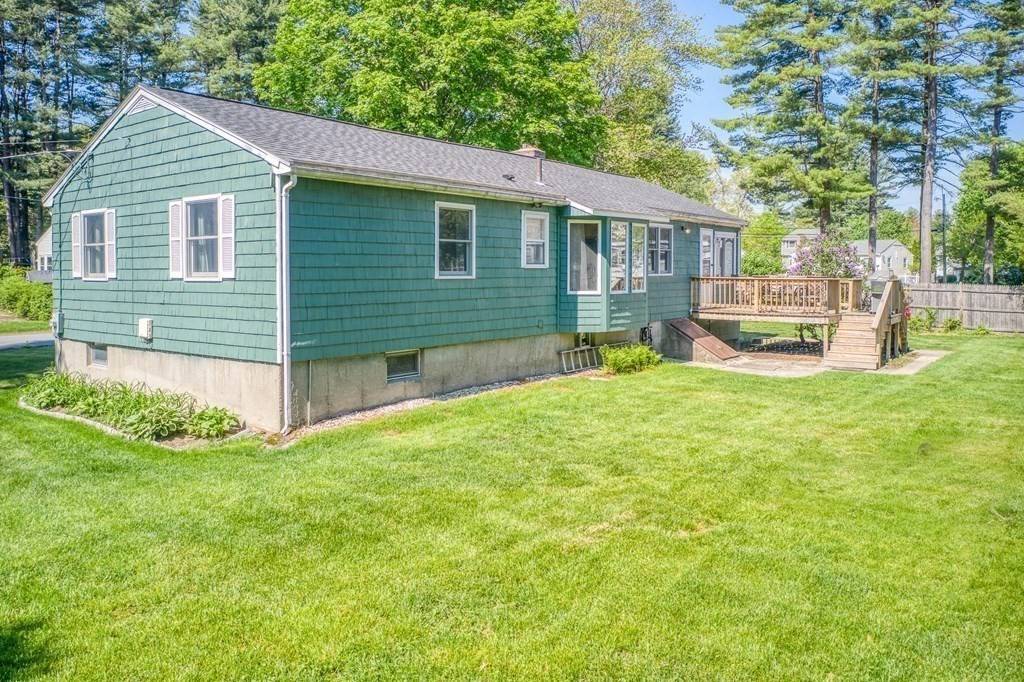 Littleton, MA 01460,4 Green Street