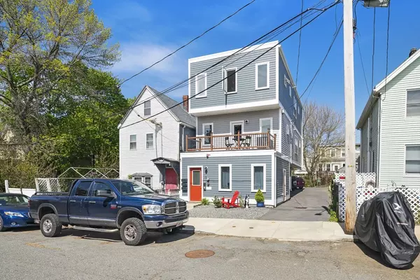 15 Swift Ter #2, Boston, MA 02128