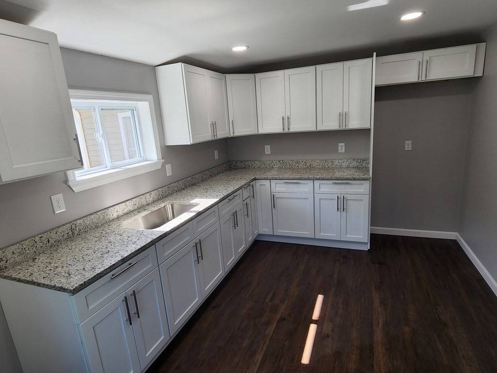 Attleboro, MA 02703,900 Washington St