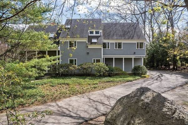 32 Clovelly Rd, Newton, MA 02467