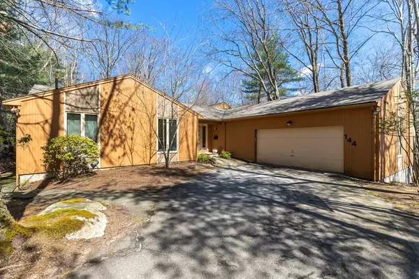 144 Brook Rd, Sharon, MA 02067