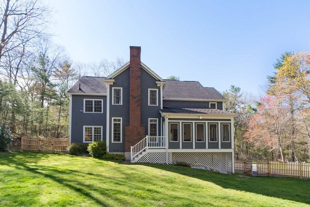 Upton, MA 01568,170 South St