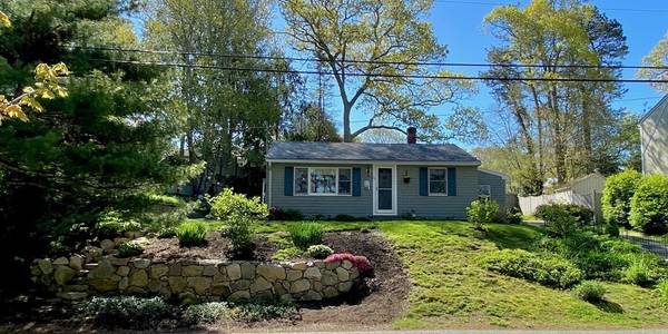 77 Lake Drive, Bourne, MA 02559