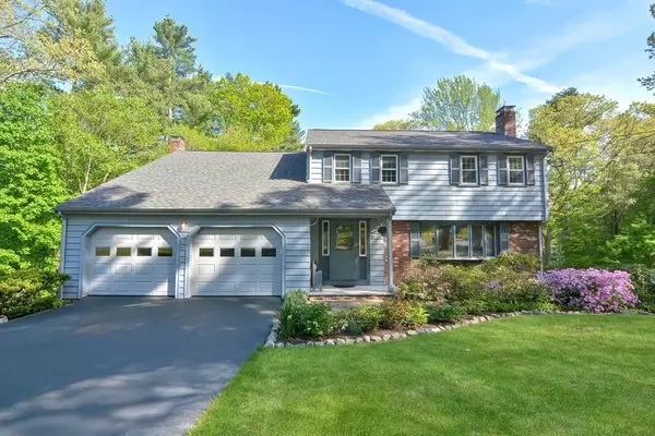 27 Indian Hill Rd, Medfield, MA 02052