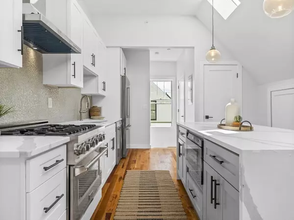 Somerville, MA 02145,242 Broadway #3