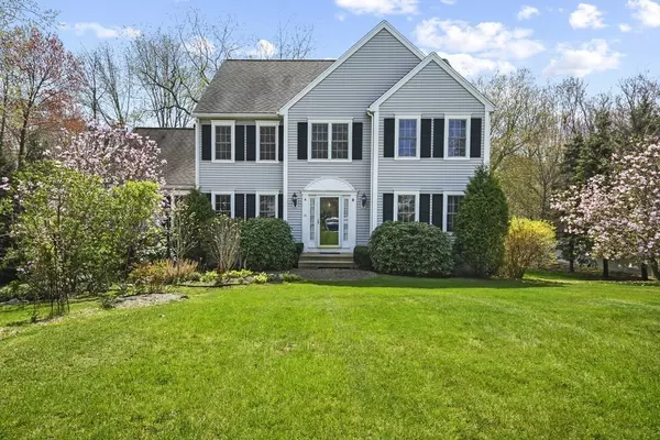 10 Berkshire Road, Shrewsbury, MA 01545